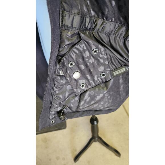 Volcom Bolts Like NEW Black 10K Snowboard Ski Winter Jacket Women Size XS - Picture 5 of 14